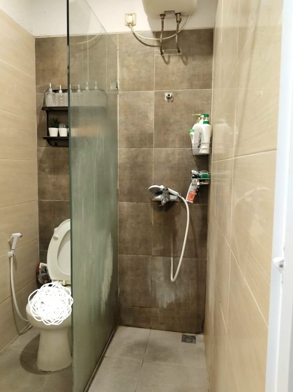 [DIJUAL] Rumah Semi Furnished Bagus Siap Huni dengan KT 4+1 KM 2+1 sudah SHM.