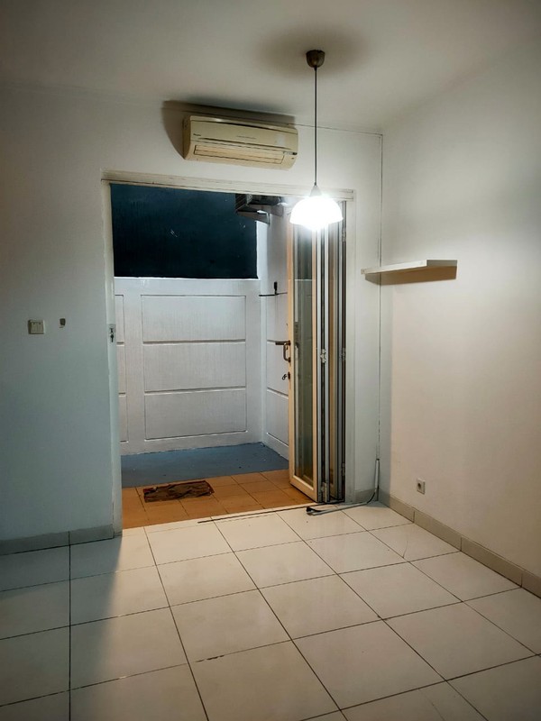 Dijual Rumah di Madrid Selatan - Palem Semi Karawaci Tangerang