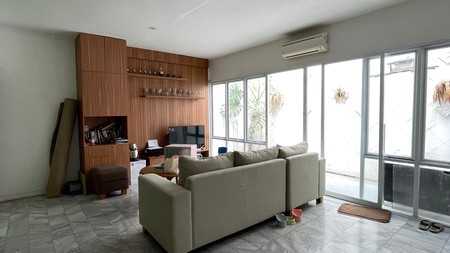 Dijual Rumah Siap Huni Dalam Komplek Lingkungan Nyaman Di Lebak Bulus, Jakarta Selatan