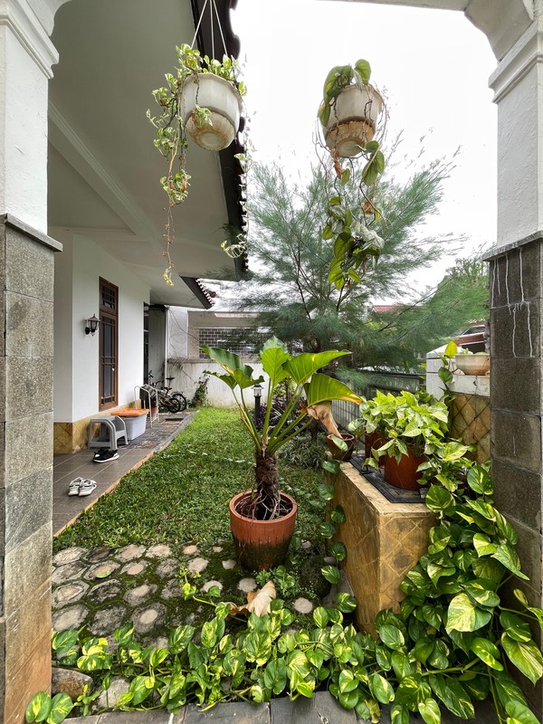 Dijual Rumah Siap Huni Dalam Komplek Lingkungan Nyaman Di Lebak Bulus, Jakarta Selatan