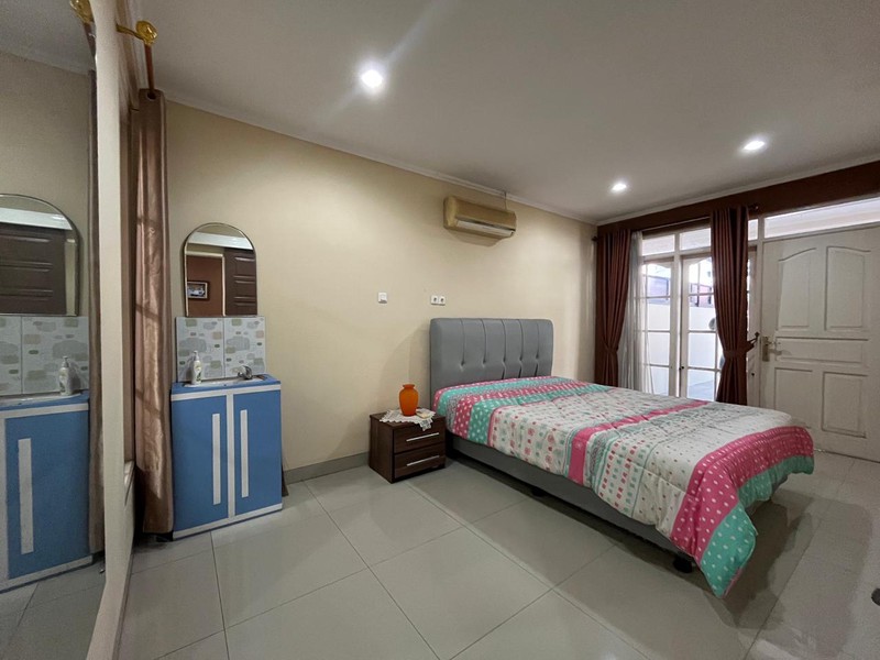 Disewakan Rumah Cantik Full Furnished di Bintaro Permai, Jakarta Selatan