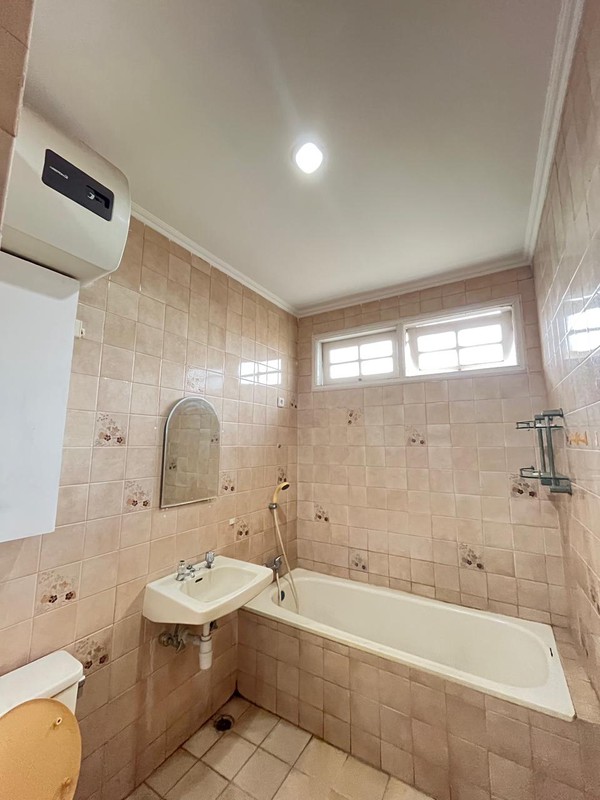 Disewakan Rumah Cantik Full Furnished di Bintaro Permai, Jakarta Selatan