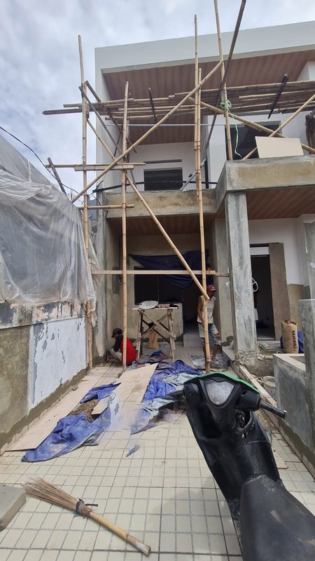 Rumah Renov 2 Lantai Lokasi Strategis SHM di @Serua,  Ciputat