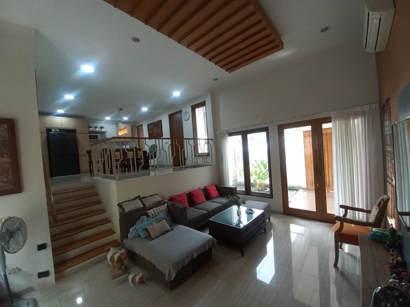 Rumah 2½ Lantai Siap Huni Lokasi Strategis dan Asri @BSD, Nukaloka