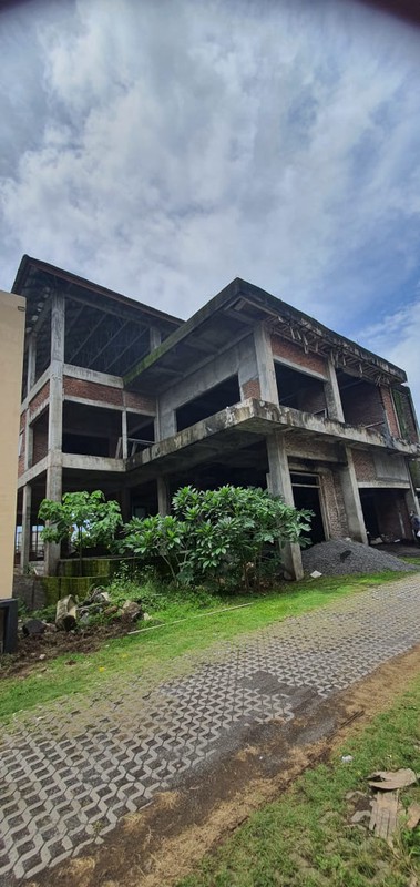 Freehold - Prime 543 sqm Land with Stunning Garuda Wisnu Kencana View & 80% Completed 3-Storey Home on it at an Exclusive Gated Community - BALI