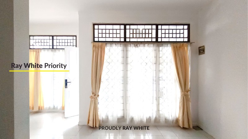 Rumah Siap Huni Bintaro Jaya Luas 120m2 Harga 75 juta/Tahun Nego