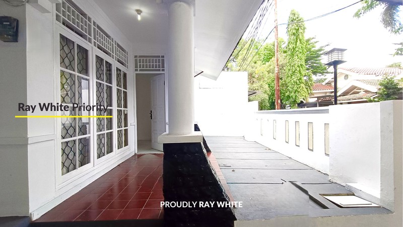 Rumah Siap Huni Bintaro Jaya Luas 120m2 Harga 75 juta/Tahun Nego