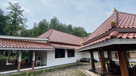 Rumah Super Luas dalam Komplek Cinere - dekat ke Area Jakarta Selatan