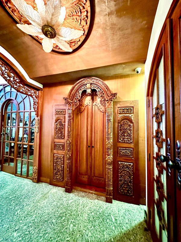 Rumah 3 lantai mewah di Bangka Kemang Town House Jakarta Selatan