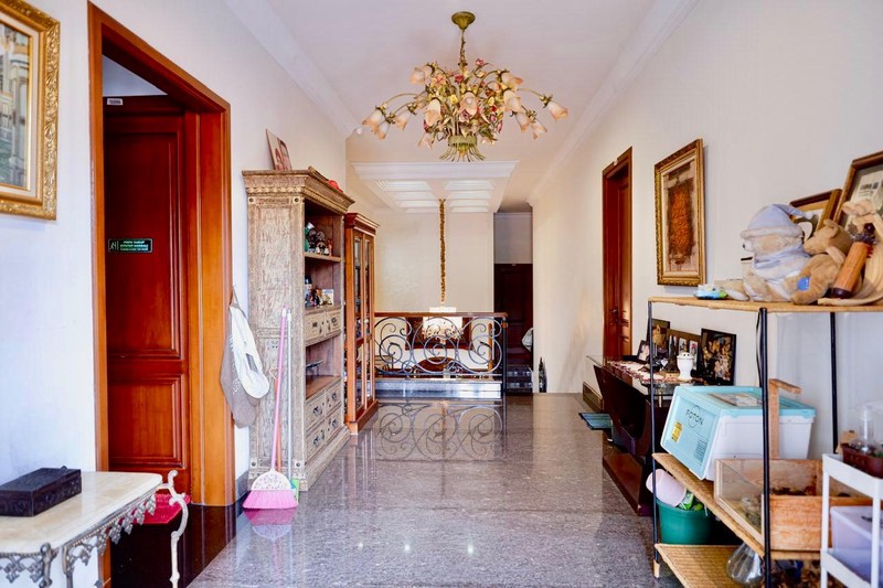 Rumah 3 lantai mewah di Bangka Kemang Town House Jakarta Selatan