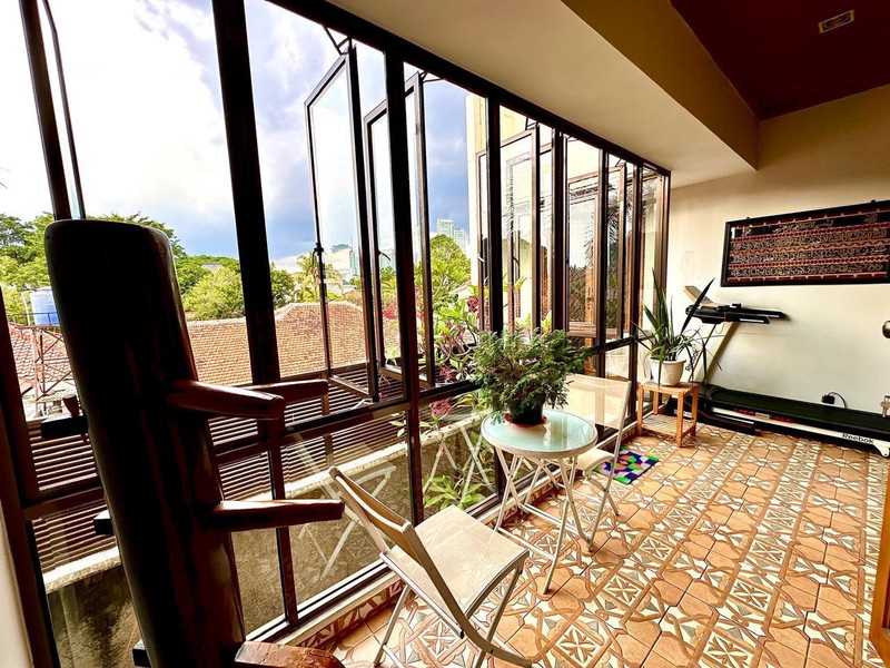 Rumah 3 lantai mewah di Bangka Kemang Town House Jakarta Selatan