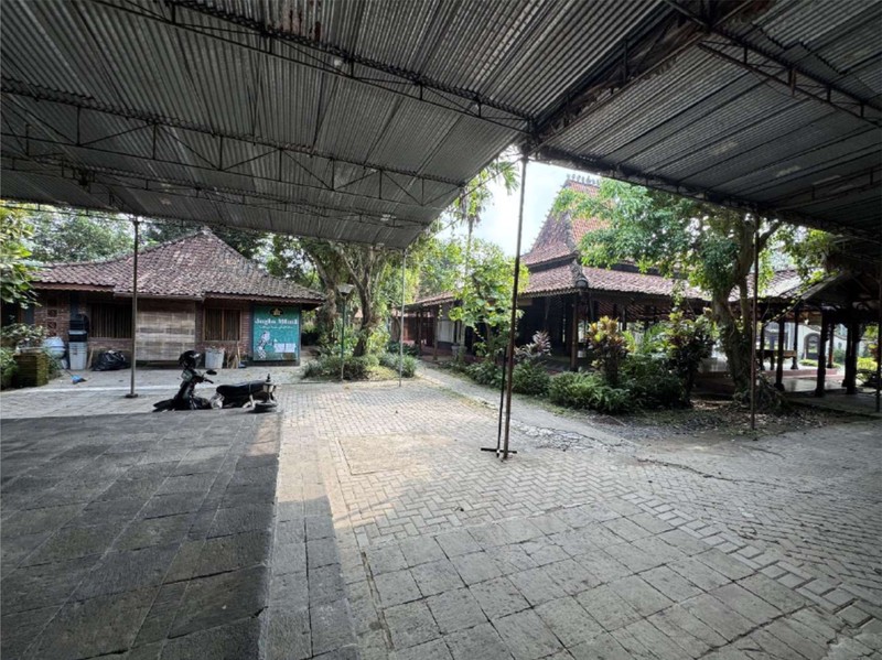 Tanah Bonus Bangunan Joglo Hanya Beberapa Menit Dari RSA UGM