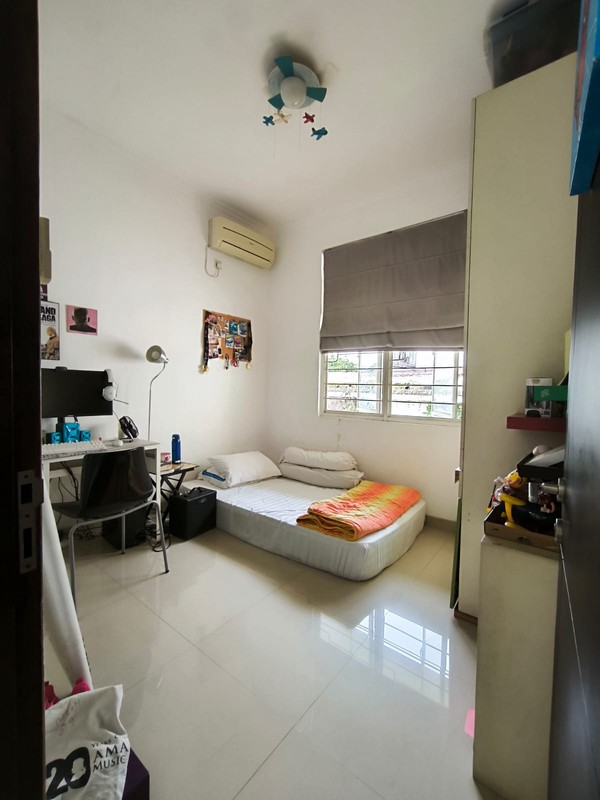 DIJUAL RUMAH DI GREEN ANDARA RESIDENCE JAKARTA SELATAN