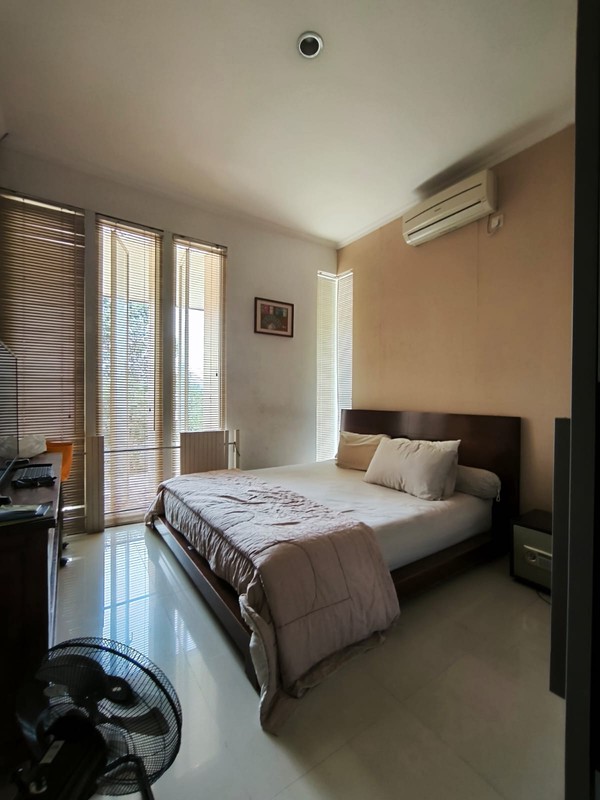 DIJUAL RUMAH DI GREEN ANDARA RESIDENCE JAKARTA SELATAN