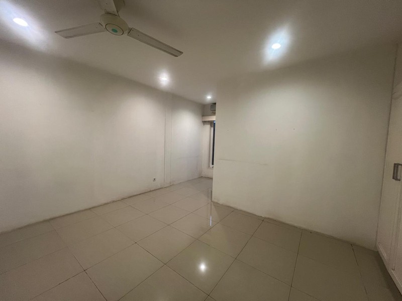 Single house one story with spacious yard with swimming pool at kemang dalam 