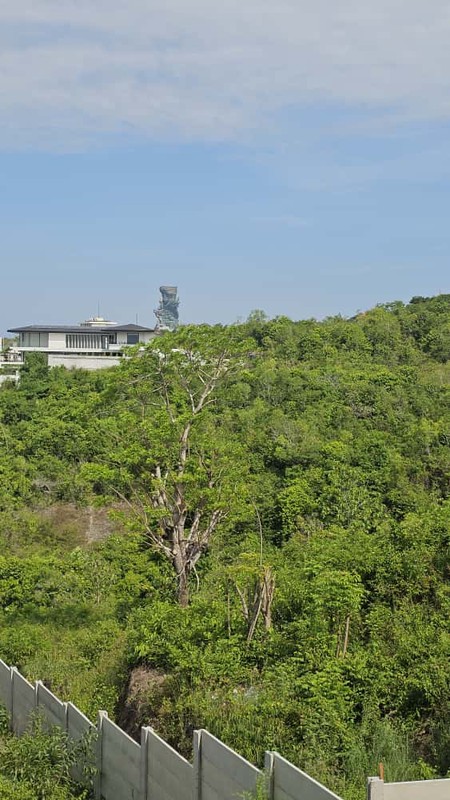 FREE HOLD -  Exquisite 4-Storey Luxury Villa with Panoramic Views in Ungasan - BALI