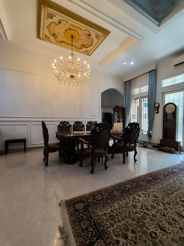 RUMAH DIJUAL JALAN TAMAN RADIO DALAM KEBAYORAN BARU JAKARTA SELATAN