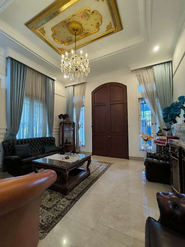 RUMAH DIJUAL JALAN TAMAN RADIO DALAM KEBAYORAN BARU JAKARTA SELATAN