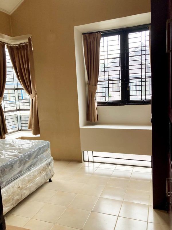 jual cepat murah harga nego siap huni di taman hokkaido lippo karawaci tangerang