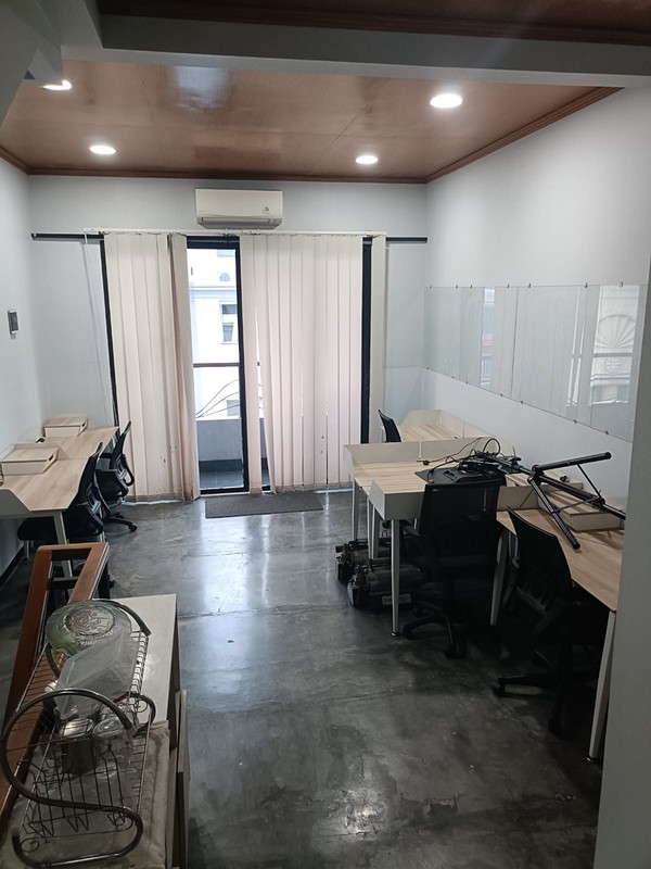 Ruko 4 Lantai Full Furnished ,Cocok untuk Office, daerah di Bintaro 