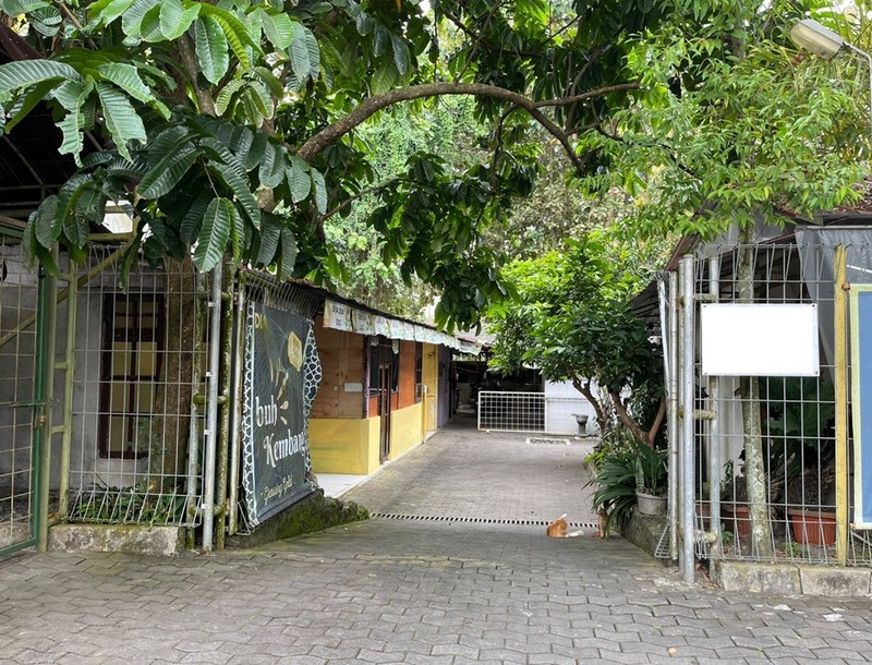 Dijual Cepat Tanah Komersil 322 Meter Persegi Strategis