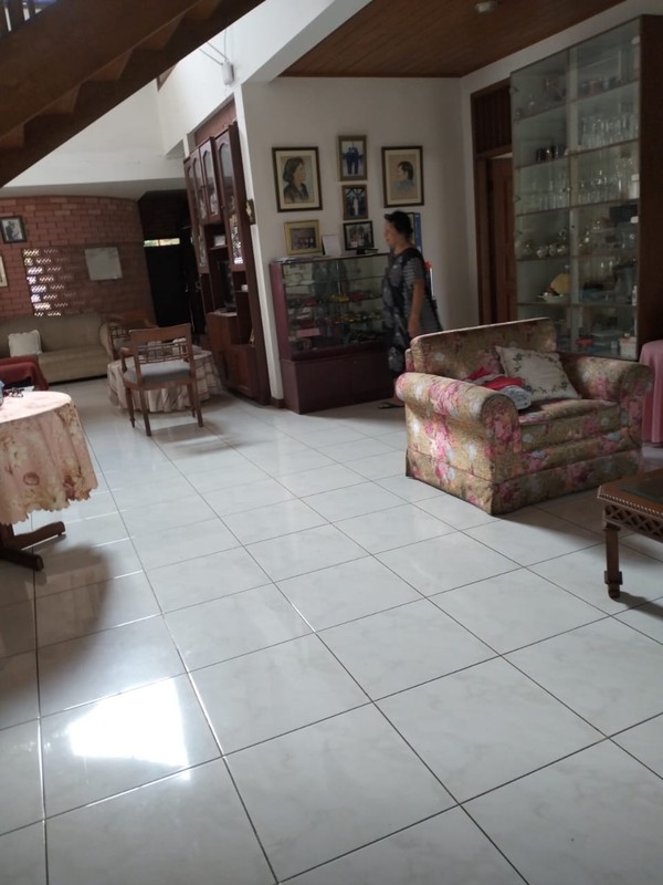 jual cepat rumah asri dikelilingi pohon buah di Pamulang Tangerang Selatan Jalan Cemara