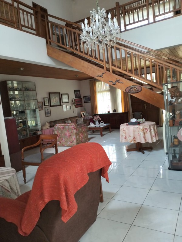 jual cepat rumah asri dikelilingi pohon buah di Pamulang Tangerang Selatan Jalan Cemara