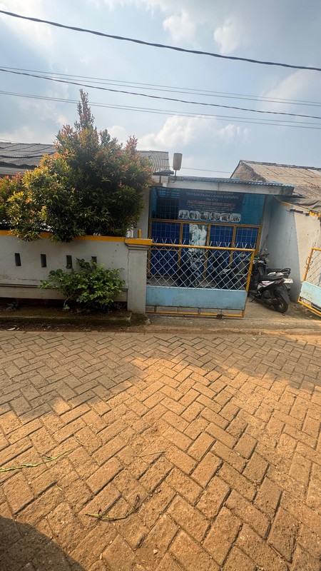 jual cepat harga hanya 1M an nego strategis siap huni di Serpong Jalan Swadaya Buaran Serpong Tangerang Selatan
