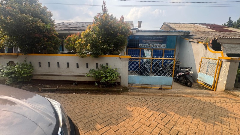 jual cepat harga hanya 1M an nego strategis siap huni di Serpong Jalan Swadaya Buaran Serpong Tangerang Selatan