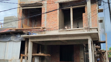 Rumah Brand New, masih dalam Proses pembangunan di dalam Cluster di Graha Bintaro