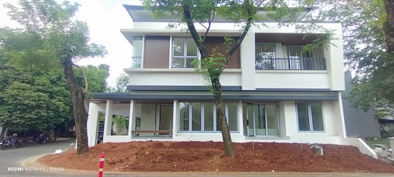 jual cepat rumah baru bangunan mandiri di Foresta Naturale bsd city