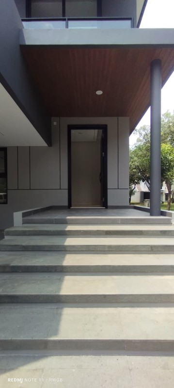 jual cepat rumah baru bangunan mandiri di Foresta Naturale bsd city