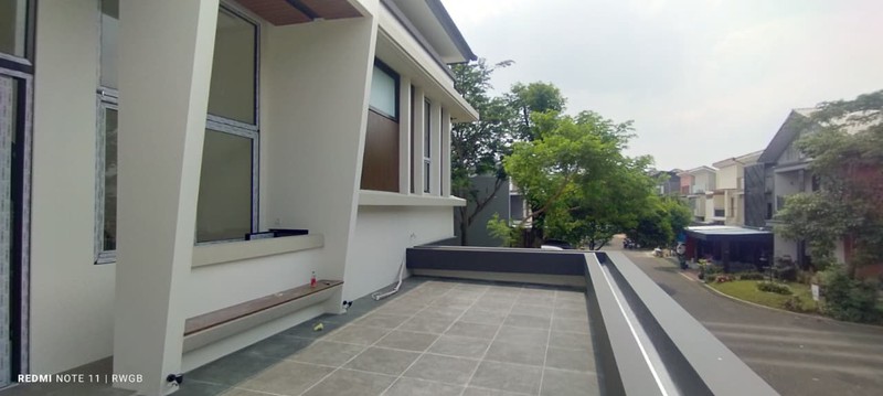 jual cepat rumah baru bangunan mandiri di Foresta Naturale bsd city