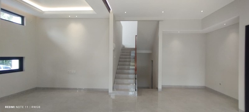 turun harga dari 5.95 M jadi 5.8 M masih nego jual cepat rumah baru bangunan mandiri di Foresta Naturale bsd city