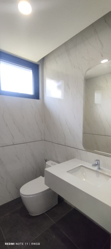 turun harga dari 5.95 M jadi 5.8 M masih nego jual cepat rumah baru bangunan mandiri di Foresta Naturale bsd city