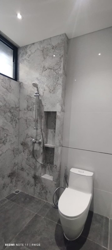 turun harga dari 5.95 M jadi 5.8 M masih nego jual cepat rumah baru bangunan mandiri di Foresta Naturale bsd city