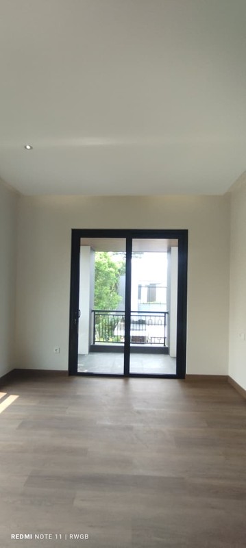 turun harga dari 5.95 M jadi 5.8 M masih nego jual cepat rumah baru bangunan mandiri di Foresta Naturale bsd city