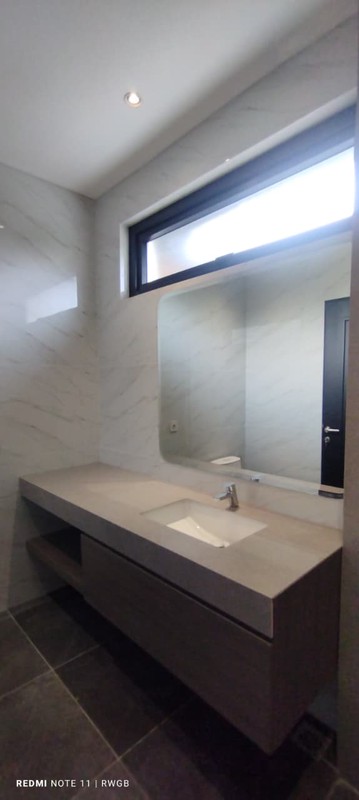 turun harga dari 5.95 M jadi 5.8 M masih nego jual cepat rumah baru bangunan mandiri di Foresta Naturale bsd city