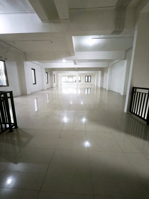 MURAH Disewakan Gedung 4 Lantai Surabaya Pusat Kota Di Jalan Kedungdoro - Komersial Area Cocok Buat Segala Usaha.dekat Jalan Tidar, Arjuno, Diponegoro, Blauran, BG Junction Mall