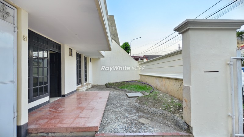 Rumah Hitung Tanah Area Cipete