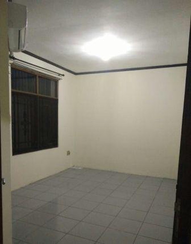 Rumah siap pakai disewakan di guntur , jakarta selatan