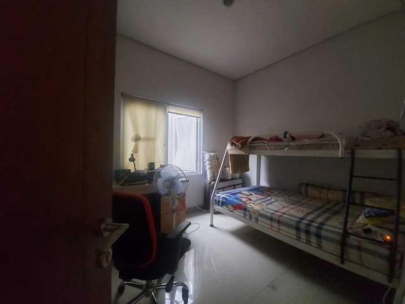 Bintaro, Pondok Ranji, rumah view danau di Lakewood residence