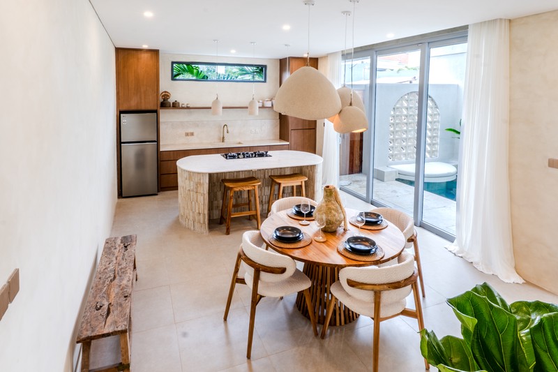 Leasehold - Elegant Modern Villa in Batu Bolong, Canggu