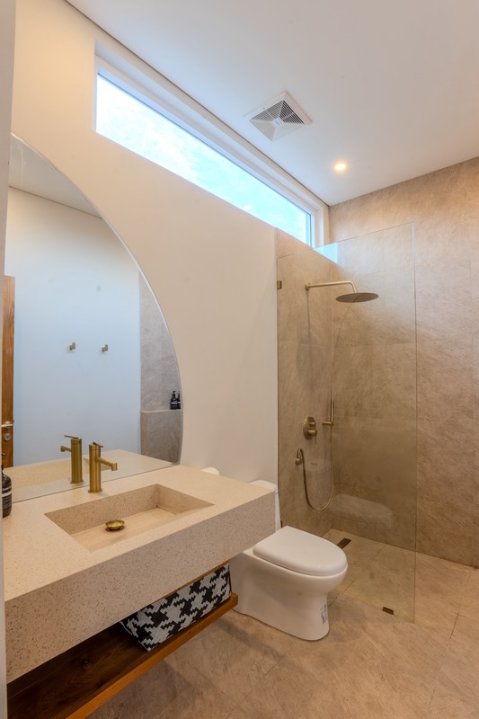 Leasehold - Elegant Modern Villa in Batu Bolong, Canggu