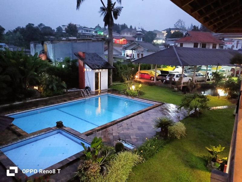 Villa Aristik - Full Furnished ( Gaya Mediteranian - Eks Ekspatriat, Australia )