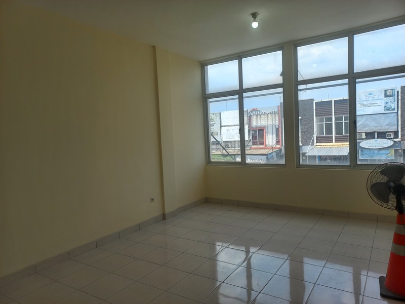 Ruko compark 2 lantai Kota Wisata Cibubur