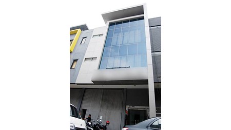 Gudang & Kantor Infinia Park, Jakarta Selatan