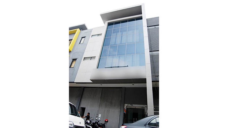 Gudang & Kantor Infinia Park, Jakarta Selatan