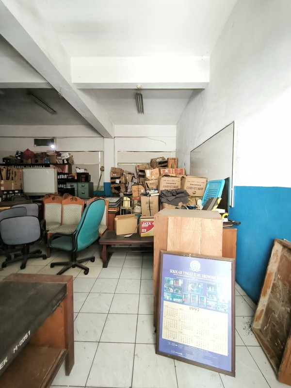 Bangunan 4 Lantai di Jakarta Barat Lokasi Strategis dan Premium area, cocok untuk usaha Kost dekat dengan area bisnis dan perkantoran