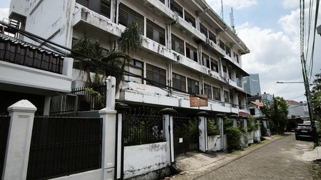 Bangunan 4 Lantai di Jakarta Barat Lokasi Strategis dan Premium area, cocok untuk usaha Kost dekat dengan area bisnis dan perkantoran